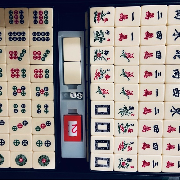 Asian Home Traditional Chinese Version Mahjong Game Set - Picture 1 of 4